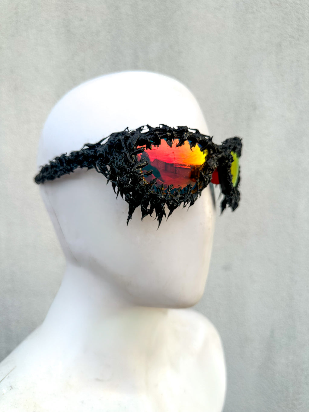 VERNUM TRITAN GLASSES