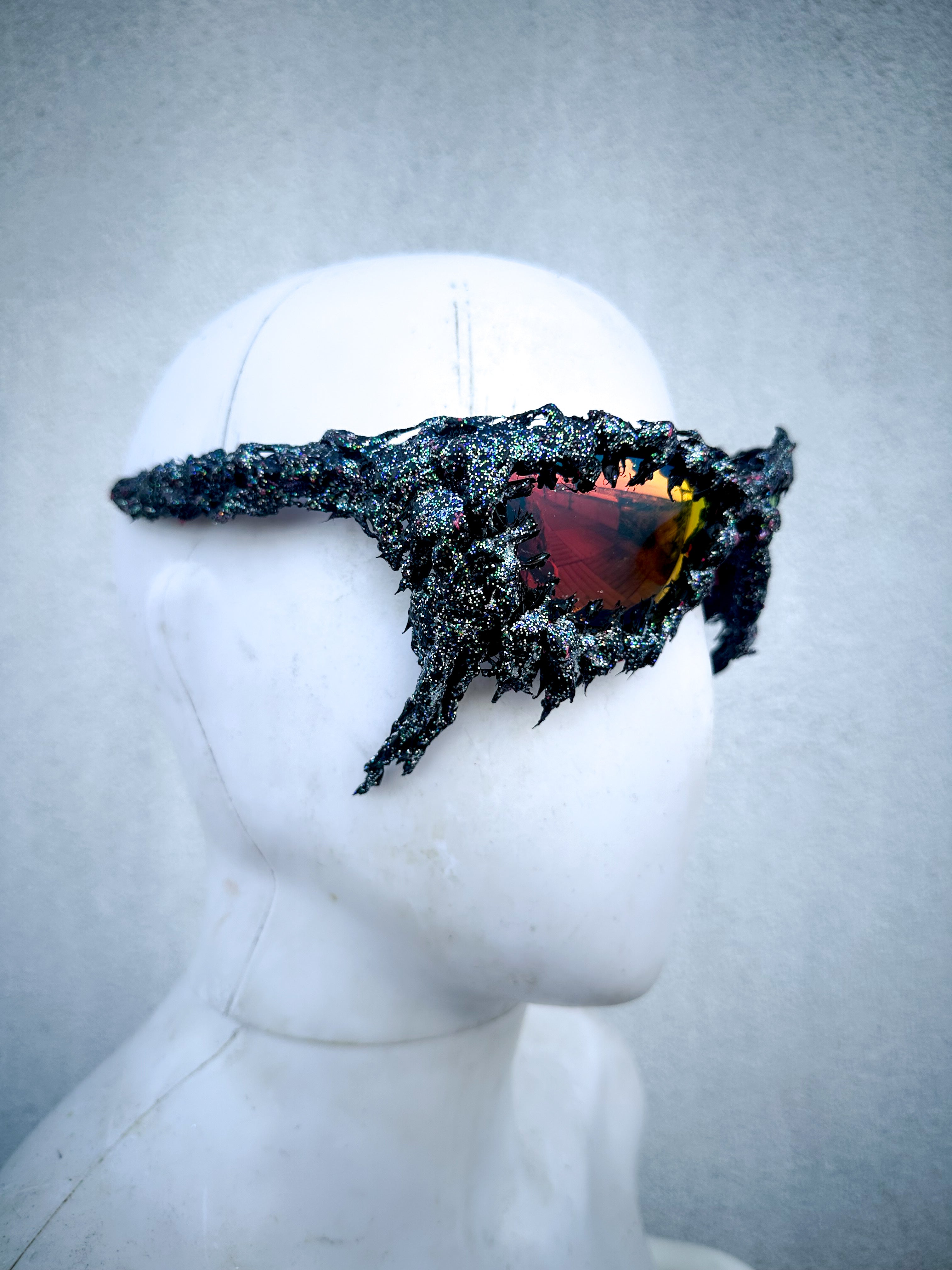 VERNUM METALLICA GLASSES